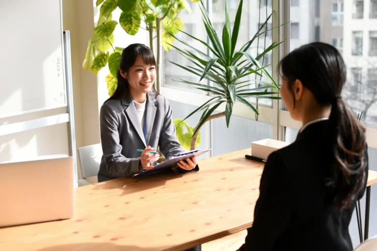 第二新卒の転職エージェントの選び方｜営業職を目指すなら見るべき5つの基準